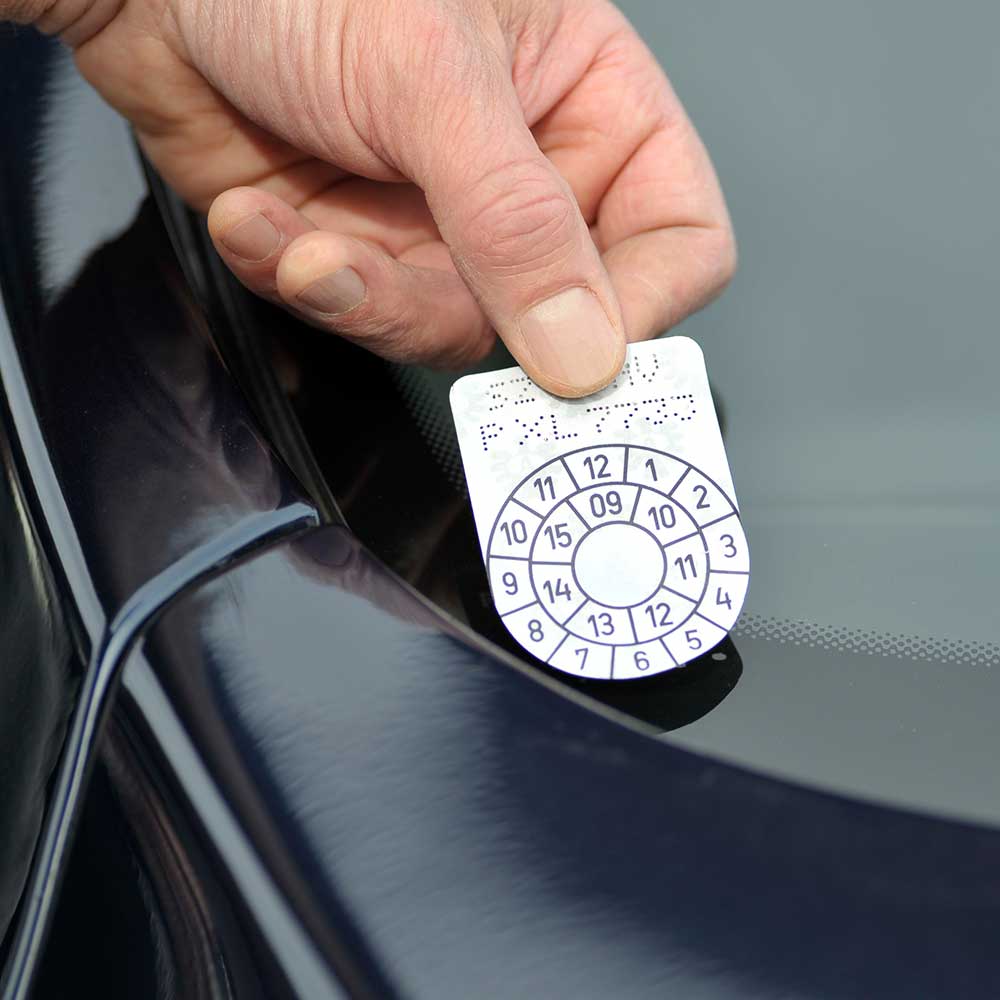 neues Pickerl - KfZ-Prüfplakette